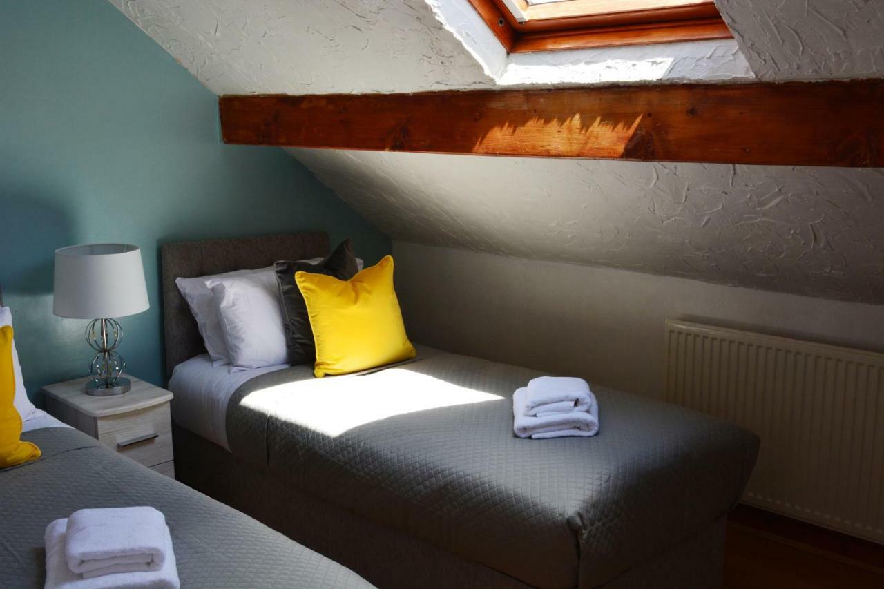 Dream Catcher Cottage Уитби Екстериор снимка